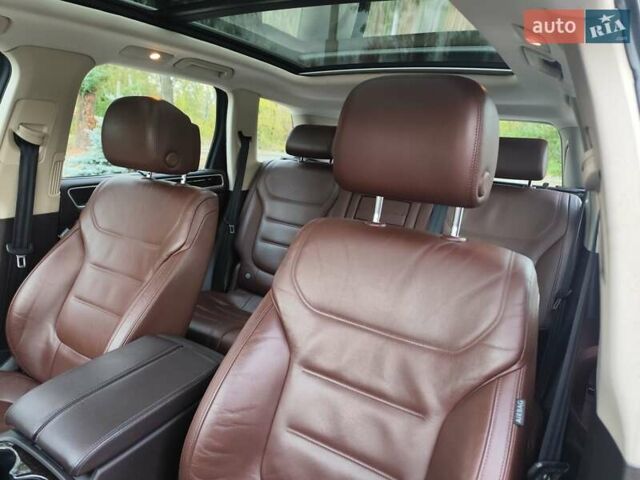 Серый Фольксваген Туарег, объемом двигателя 3.6 л и пробегом 192 тыс. км за 14900 $, фото 2 на Automoto.ua