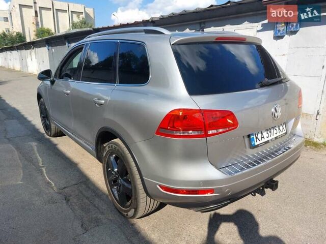 Сірий Фольксваген Туарег, об'ємом двигуна 3 л та пробігом 154 тис. км за 15800 $, фото 9 на Automoto.ua