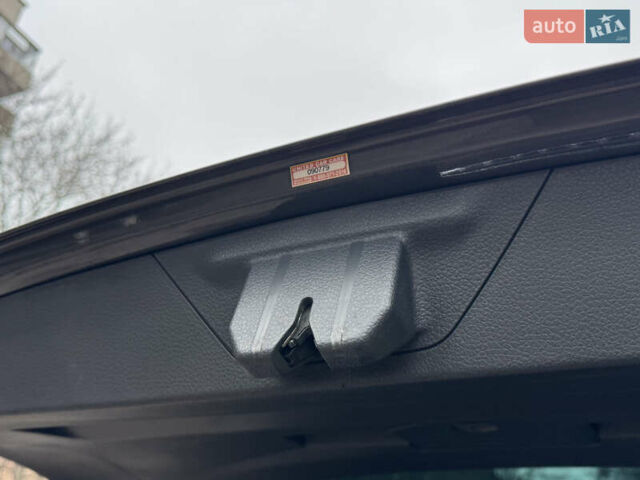 Серый Фольксваген Туарег, объемом двигателя 3 л и пробегом 260 тыс. км за 16700 $, фото 76 на Automoto.ua