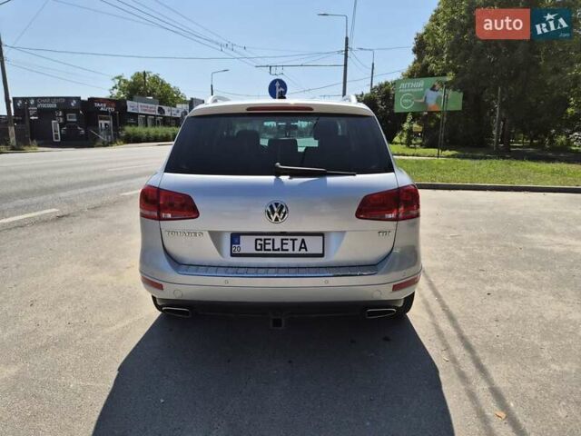 Серый Фольксваген Туарег, объемом двигателя 3 л и пробегом 215 тыс. км за 19300 $, фото 8 на Automoto.ua