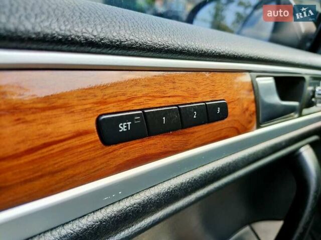 Серый Фольксваген Туарег, объемом двигателя 3 л и пробегом 278 тыс. км за 16999 $, фото 23 на Automoto.ua