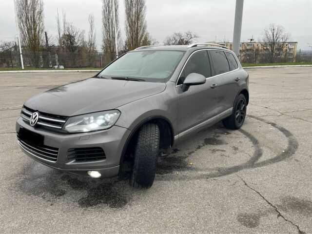 Серый Фольксваген Туарег, объемом двигателя 3.6 л и пробегом 249 тыс. км за 12700 $, фото 4 на Automoto.ua