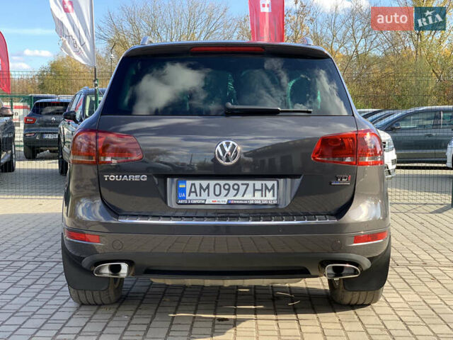 Серый Фольксваген Туарег, объемом двигателя 3 л и пробегом 260 тыс. км за 18899 $, фото 16 на Automoto.ua