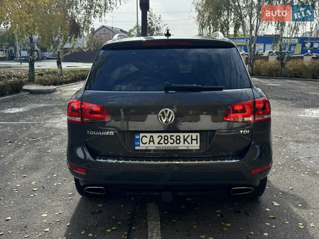 Сірий Фольксваген Туарег, об'ємом двигуна 3 л та пробігом 260 тис. км за 16700 $, фото 9 на Automoto.ua
