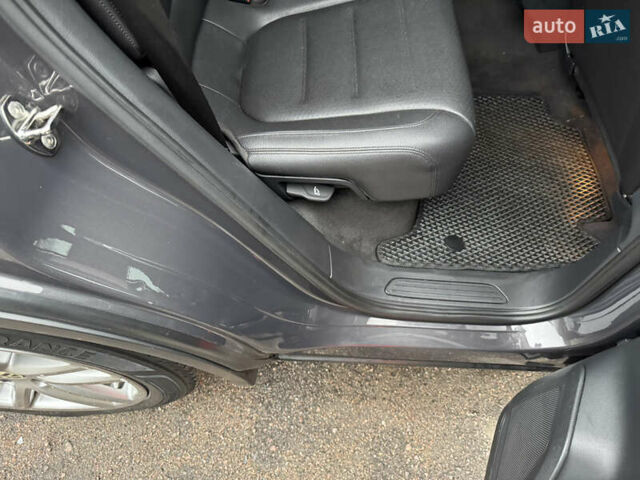 Серый Фольксваген Туарег, объемом двигателя 3 л и пробегом 260 тыс. км за 16700 $, фото 62 на Automoto.ua