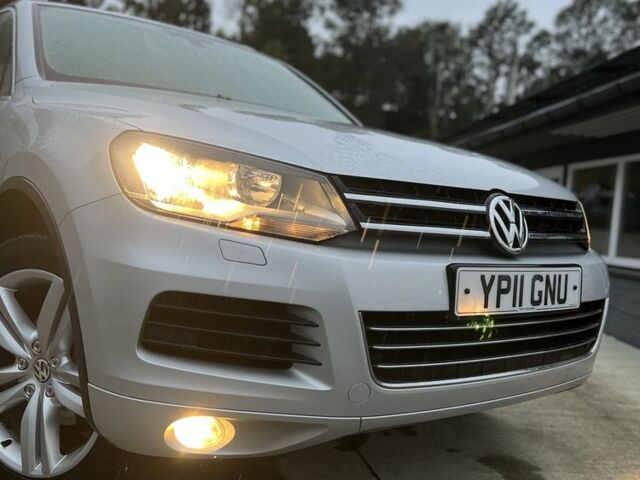 Серый Фольксваген Туарег, объемом двигателя 3 л и пробегом 220 тыс. км за 10750 $, фото 15 на Automoto.ua