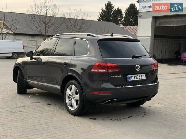 Серый Фольксваген Туарег, объемом двигателя 2.97 л и пробегом 263 тыс. км за 15900 $, фото 7 на Automoto.ua