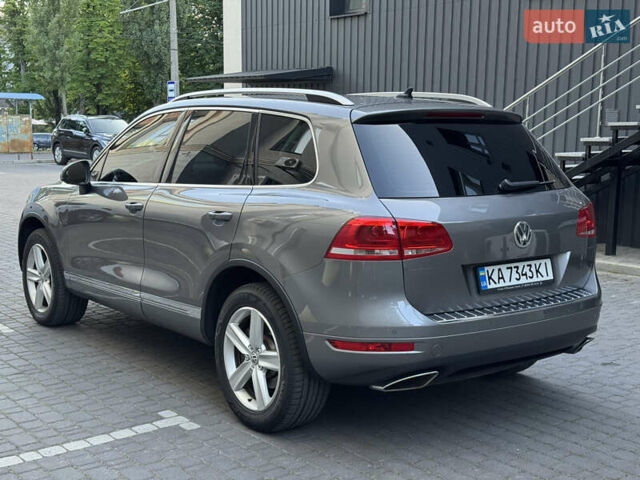 Сірий Фольксваген Туарег, об'ємом двигуна 2.97 л та пробігом 238 тис. км за 18300 $, фото 14 на Automoto.ua