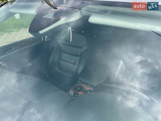 Серый Фольксваген Туарег, объемом двигателя 3 л и пробегом 232 тыс. км за 19700 $, фото 27 на Automoto.ua