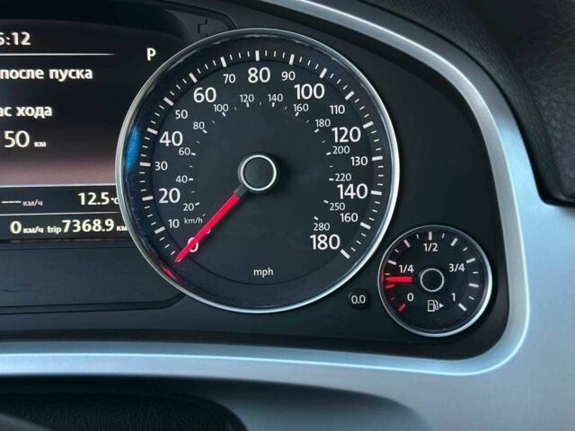 Серый Фольксваген Туарег, объемом двигателя 3 л и пробегом 296 тыс. км за 14490 $, фото 23 на Automoto.ua