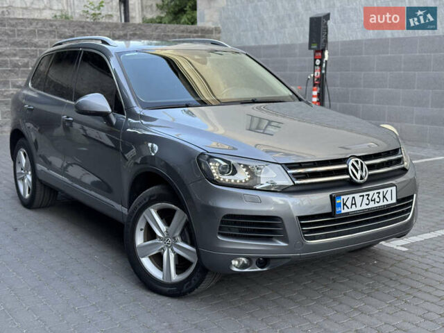Сірий Фольксваген Туарег, об'ємом двигуна 2.97 л та пробігом 238 тис. км за 18300 $, фото 22 на Automoto.ua