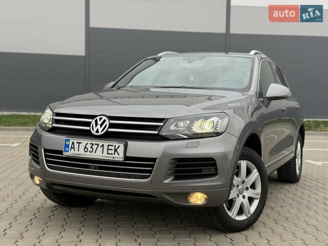 Сірий Фольксваген Туарег, об'ємом двигуна 3 л та пробігом 260 тис. км за 18700 $, фото 3 на Automoto.ua