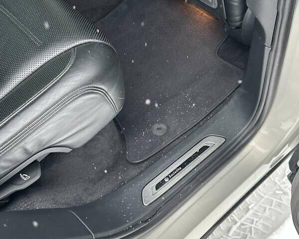 Серый Фольксваген Туарег, объемом двигателя 3 л и пробегом 190 тыс. км за 22700 $, фото 54 на Automoto.ua