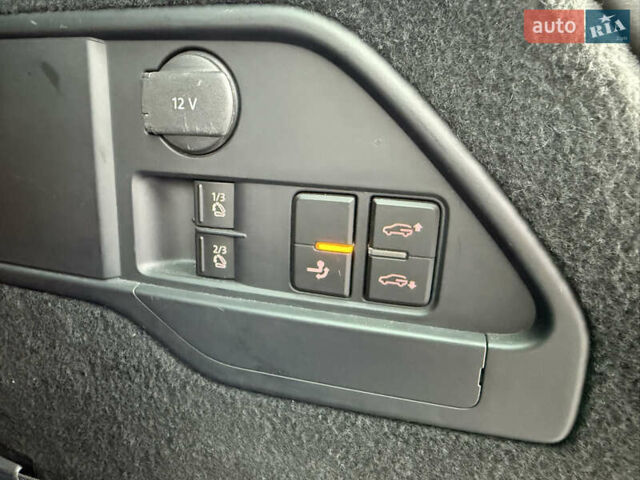 Сірий Фольксваген Туарег, об'ємом двигуна 3 л та пробігом 260 тис. км за 18700 $, фото 57 на Automoto.ua