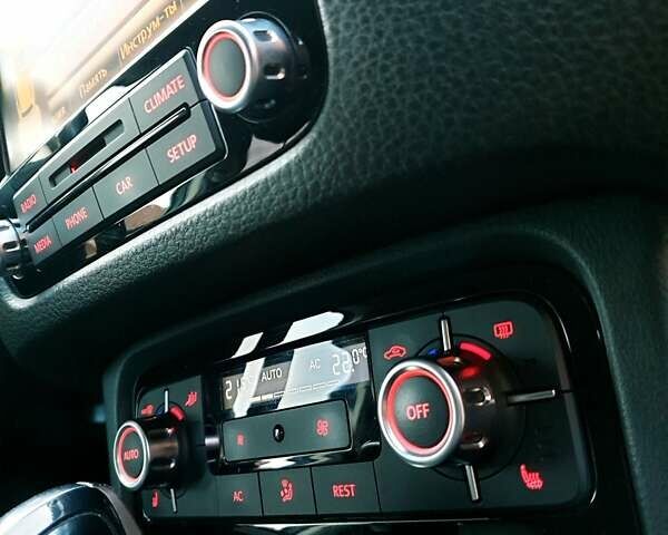 Сірий Фольксваген Туарег, об'ємом двигуна 2.97 л та пробігом 280 тис. км за 15769 $, фото 37 на Automoto.ua