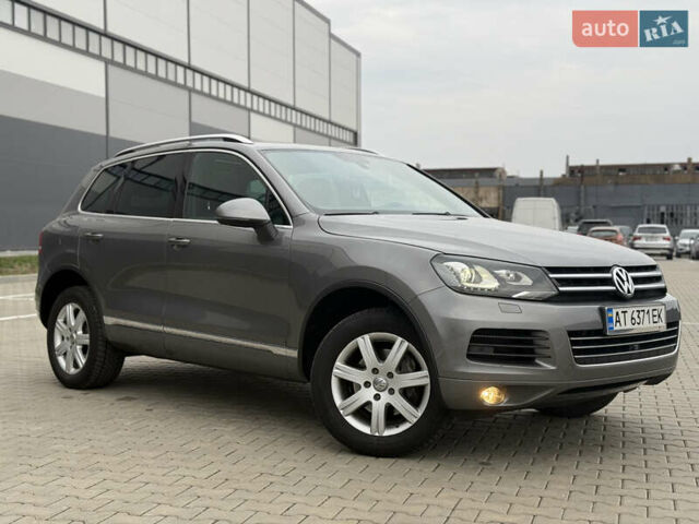 Сірий Фольксваген Туарег, об'ємом двигуна 3 л та пробігом 260 тис. км за 18700 $, фото 14 на Automoto.ua