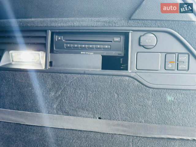 Сірий Фольксваген Туарег, об'ємом двигуна 2.97 л та пробігом 288 тис. км за 17700 $, фото 28 на Automoto.ua