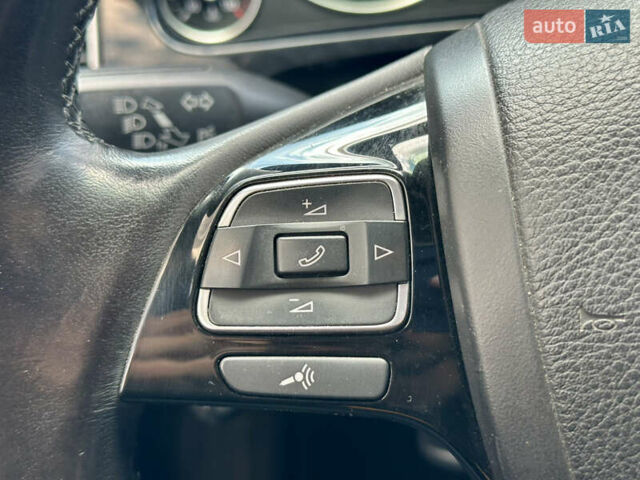 Серый Фольксваген Туарег, объемом двигателя 3 л и пробегом 226 тыс. км за 15490 $, фото 58 на Automoto.ua