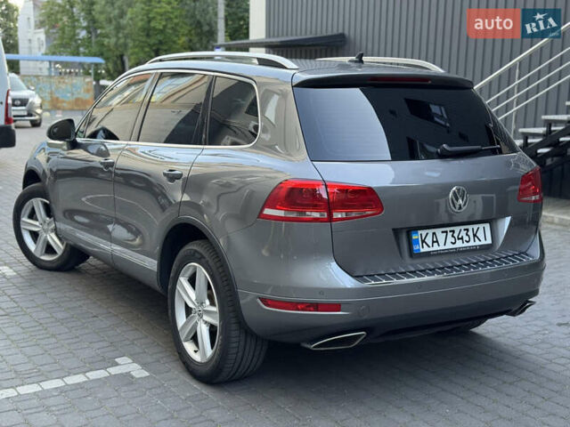 Сірий Фольксваген Туарег, об'ємом двигуна 2.97 л та пробігом 238 тис. км за 18300 $, фото 26 на Automoto.ua