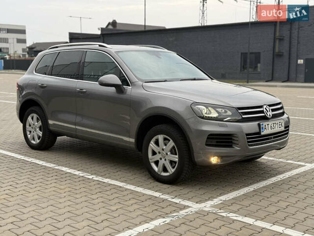 Сірий Фольксваген Туарег, об'ємом двигуна 3 л та пробігом 260 тис. км за 18700 $, фото 21 на Automoto.ua