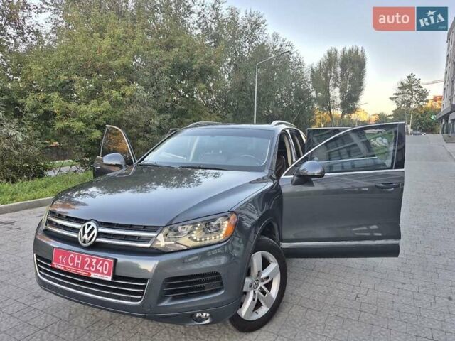 Серый Фольксваген Туарег, объемом двигателя 2.97 л и пробегом 248 тыс. км за 16500 $, фото 8 на Automoto.ua