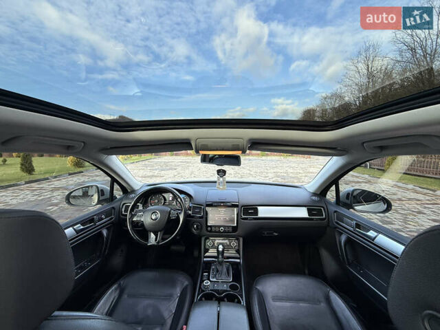 Серый Фольксваген Туарег, объемом двигателя 3 л и пробегом 230 тыс. км за 21900 $, фото 45 на Automoto.ua