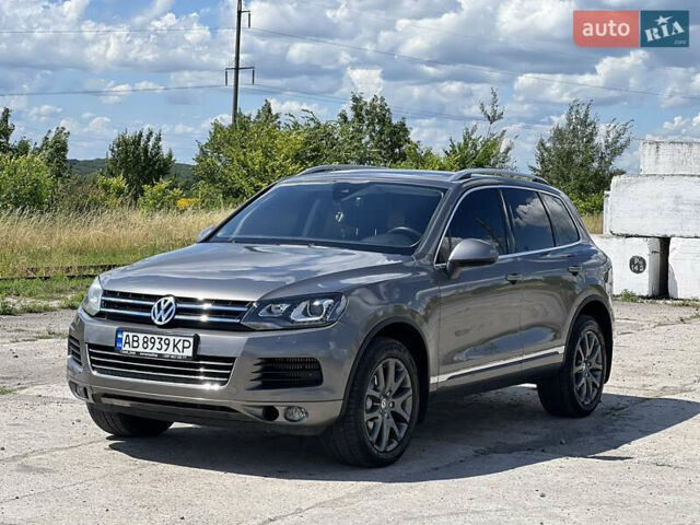 Сірий Фольксваген Туарег, об'ємом двигуна 2.97 л та пробігом 261 тис. км за 19999 $, фото 2 на Automoto.ua