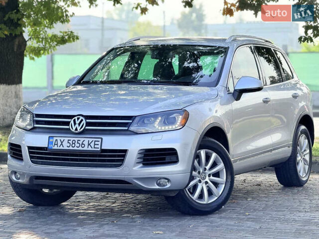 Сірий Фольксваген Туарег, об'ємом двигуна 3.6 л та пробігом 264 тис. км за 13900 $, фото 1 на Automoto.ua