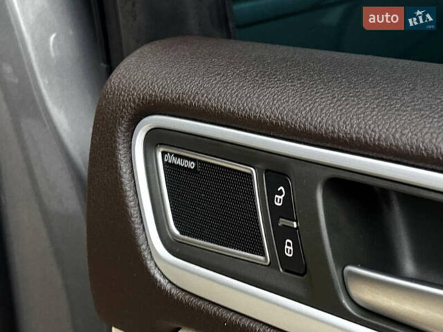 Сірий Фольксваген Туарег, об'ємом двигуна 2.97 л та пробігом 250 тис. км за 21500 $, фото 25 на Automoto.ua