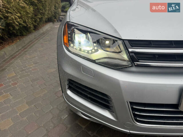 Серый Фольксваген Туарег, объемом двигателя 2.97 л и пробегом 345 тыс. км за 16900 $, фото 7 на Automoto.ua