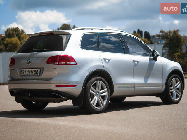 Сірий Фольксваген Туарег, об'ємом двигуна 2.97 л та пробігом 225 тис. км за 18500 $, фото 4 на Automoto.ua