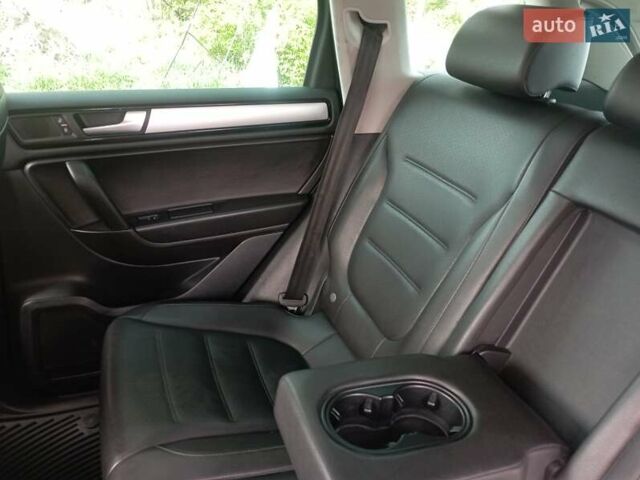 Серый Фольксваген Туарег, объемом двигателя 3.6 л и пробегом 212 тыс. км за 13999 $, фото 6 на Automoto.ua