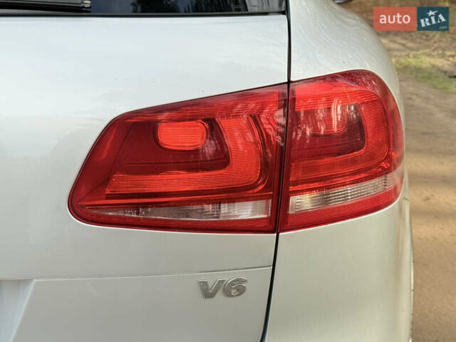 Сірий Фольксваген Туарег, об'ємом двигуна 3.6 л та пробігом 225 тис. км за 12500 $, фото 12 на Automoto.ua