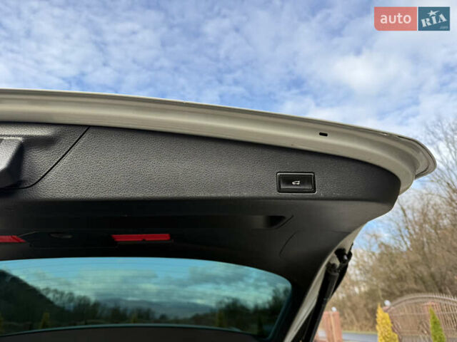 Серый Фольксваген Туарег, объемом двигателя 3 л и пробегом 230 тыс. км за 21900 $, фото 37 на Automoto.ua