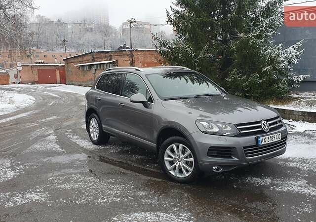 Сірий Фольксваген Туарег, об'ємом двигуна 2.97 л та пробігом 202 тис. км за 21500 $, фото 5 на Automoto.ua