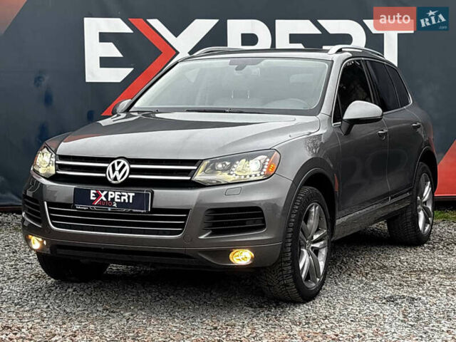 Сірий Фольксваген Туарег, об'ємом двигуна 2.97 л та пробігом 250 тис. км за 21500 $, фото 20 на Automoto.ua