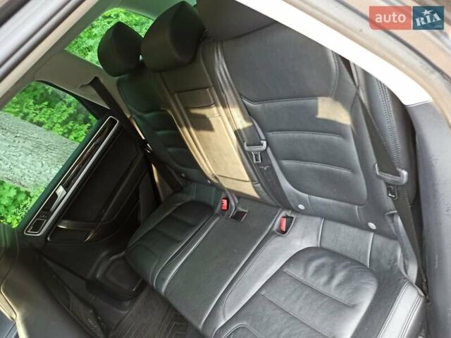 Серый Фольксваген Туарег, объемом двигателя 3.6 л и пробегом 179 тыс. км за 19000 $, фото 13 на Automoto.ua