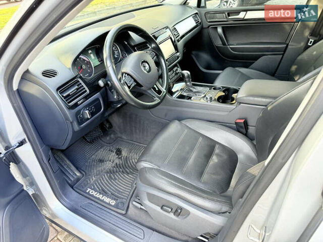 Сірий Фольксваген Туарег, об'ємом двигуна 3.6 л та пробігом 264 тис. км за 13900 $, фото 18 на Automoto.ua