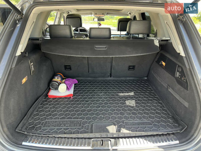 Сірий Фольксваген Туарег, об'ємом двигуна 2.97 л та пробігом 261 тис. км за 19999 $, фото 31 на Automoto.ua