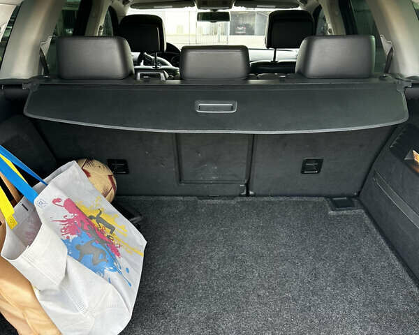 Серый Фольксваген Туарег, объемом двигателя 3.6 л и пробегом 175 тыс. км за 16500 $, фото 4 на Automoto.ua