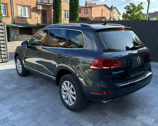 Сірий Фольксваген Туарег, об'ємом двигуна 2.97 л та пробігом 254 тис. км за 21000 $, фото 5 на Automoto.ua