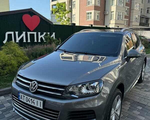 Серый Фольксваген Туарег, объемом двигателя 3 л и пробегом 263 тыс. км за 19800 $, фото 6 на Automoto.ua