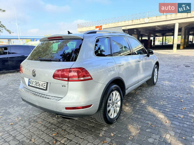 Сірий Фольксваген Туарег, об'ємом двигуна 3.6 л та пробігом 264 тис. км за 13900 $, фото 4 на Automoto.ua