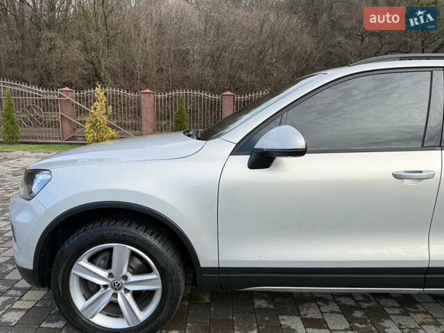 Серый Фольксваген Туарег, объемом двигателя 3 л и пробегом 230 тыс. км за 21900 $, фото 15 на Automoto.ua