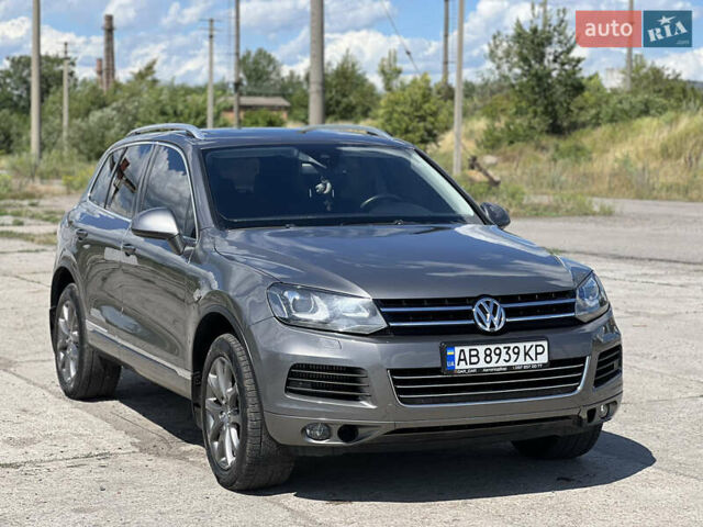 Сірий Фольксваген Туарег, об'ємом двигуна 2.97 л та пробігом 261 тис. км за 19999 $, фото 9 на Automoto.ua