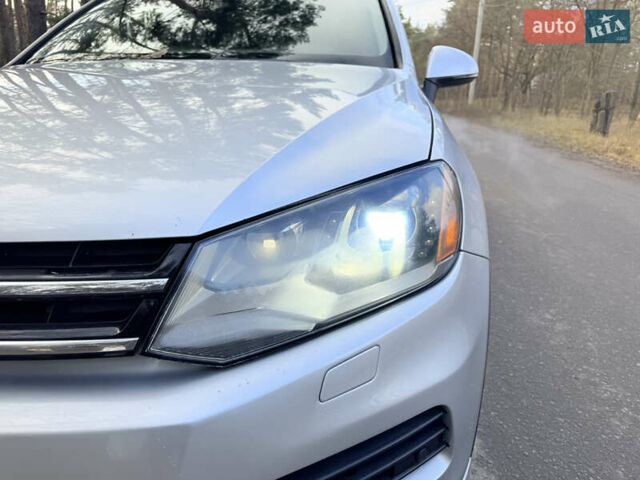 Сірий Фольксваген Туарег, об'ємом двигуна 3.6 л та пробігом 225 тис. км за 12500 $, фото 25 на Automoto.ua