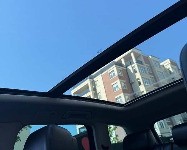 Серый Фольксваген Туарег, объемом двигателя 3 л и пробегом 263 тыс. км за 19800 $, фото 20 на Automoto.ua