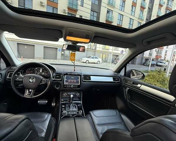 Серый Фольксваген Туарег, объемом двигателя 3 л и пробегом 267 тыс. км за 18800 $, фото 16 на Automoto.ua