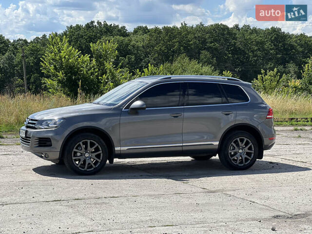 Сірий Фольксваген Туарег, об'ємом двигуна 2.97 л та пробігом 261 тис. км за 19999 $, фото 17 на Automoto.ua