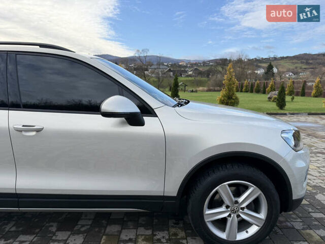 Серый Фольксваген Туарег, объемом двигателя 3 л и пробегом 230 тыс. км за 21900 $, фото 16 на Automoto.ua